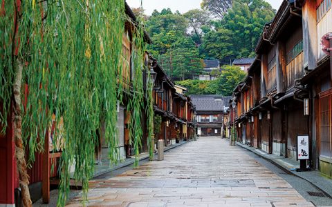 Higashi-Chaya Teahouse District