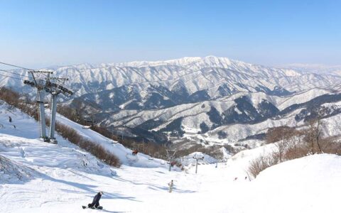 Gransnow Okuibuki (OKUIBUKI SKI & SNOWBOARD)